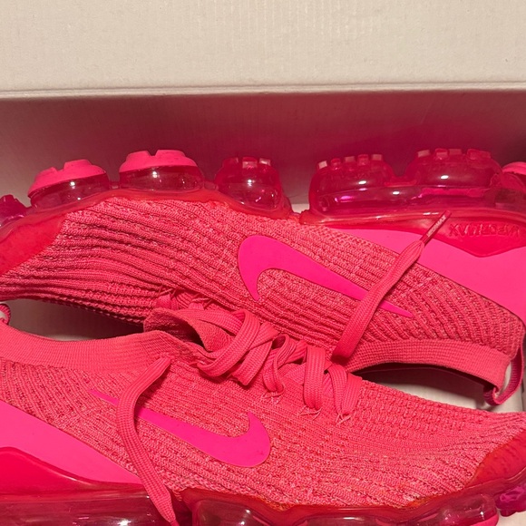 Nike Shoes - Nike Women's Vibrant VaporMax FlyKnit
